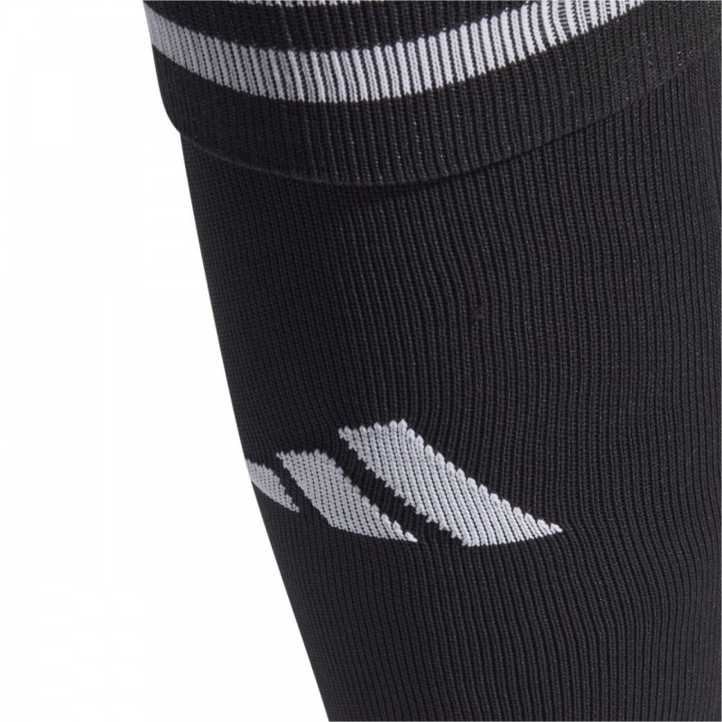 Adidas HT6539 jalkapallosäärystimet, musta