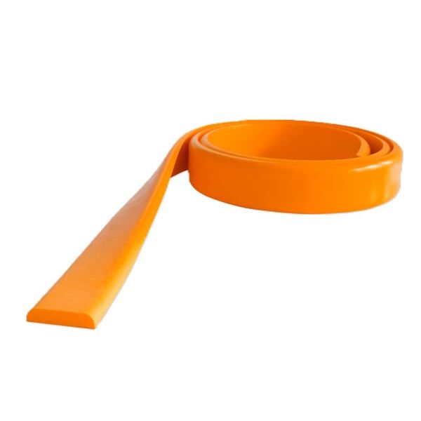 Tasaisen pinnan puskuri. D-muotoinen. Mitat 1000mm, 50x10mm Tasaisen pinnan puskuri. D-muotoinen. Mitat 1000mm, 50x10mm